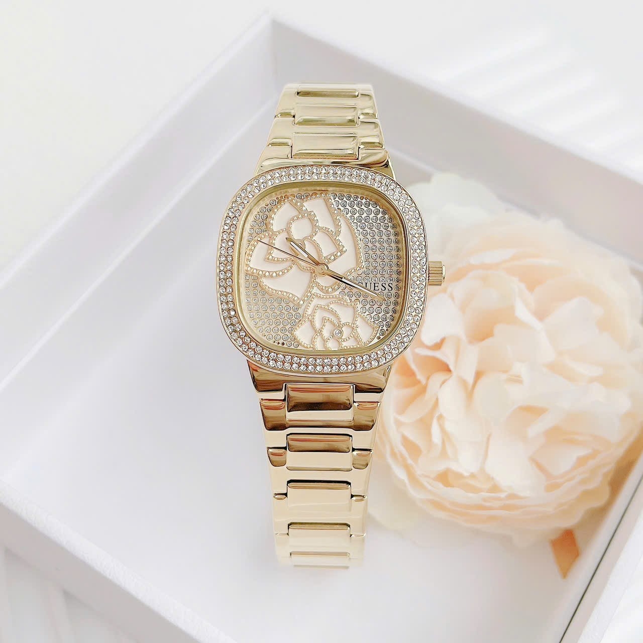 ĐỒNG HỒ Guess GW0544L2 - Thiết kế bông hoa 3D trên mặt đồng hồ