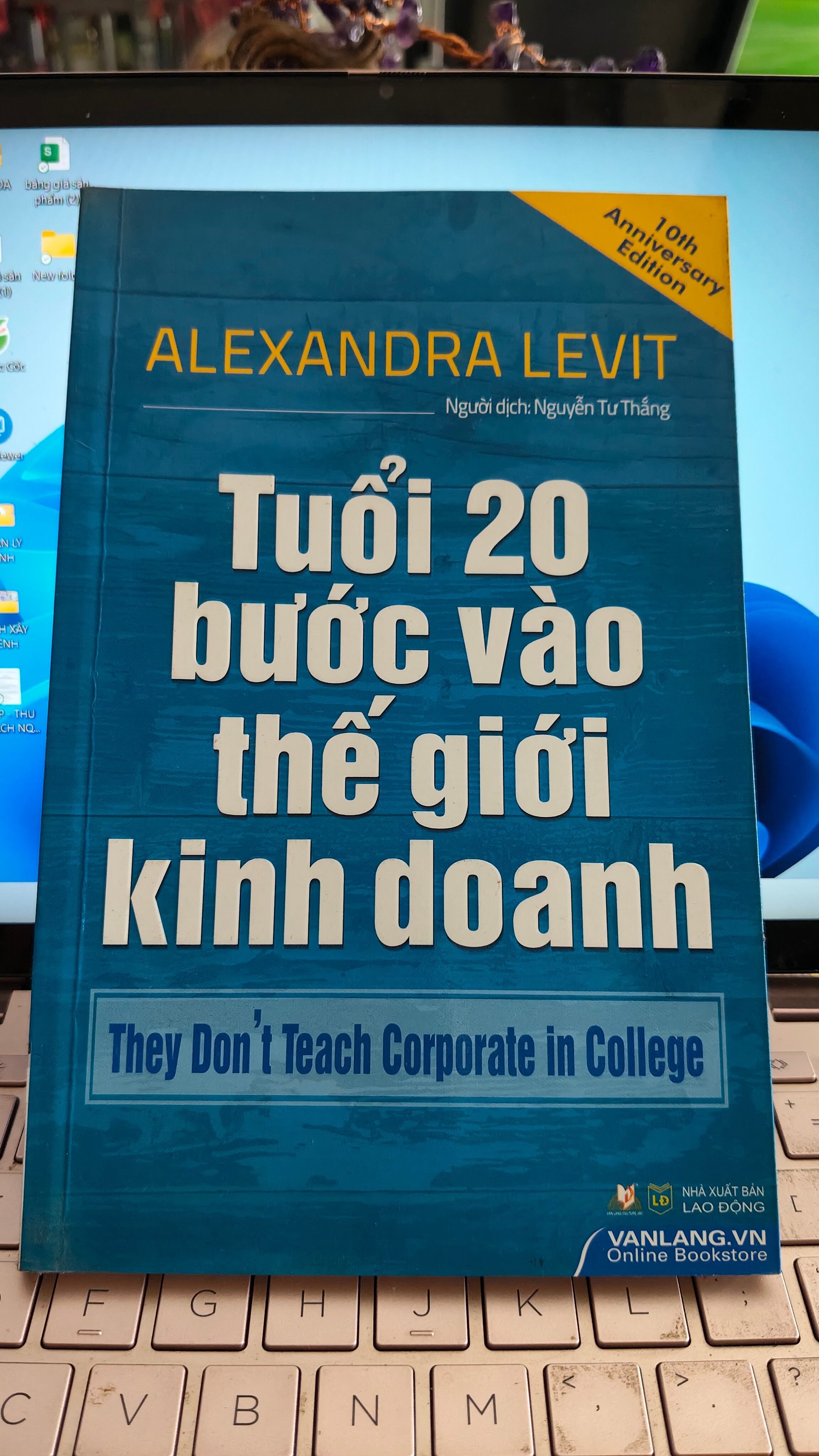 Sách KINH DOANH TUỔI 20