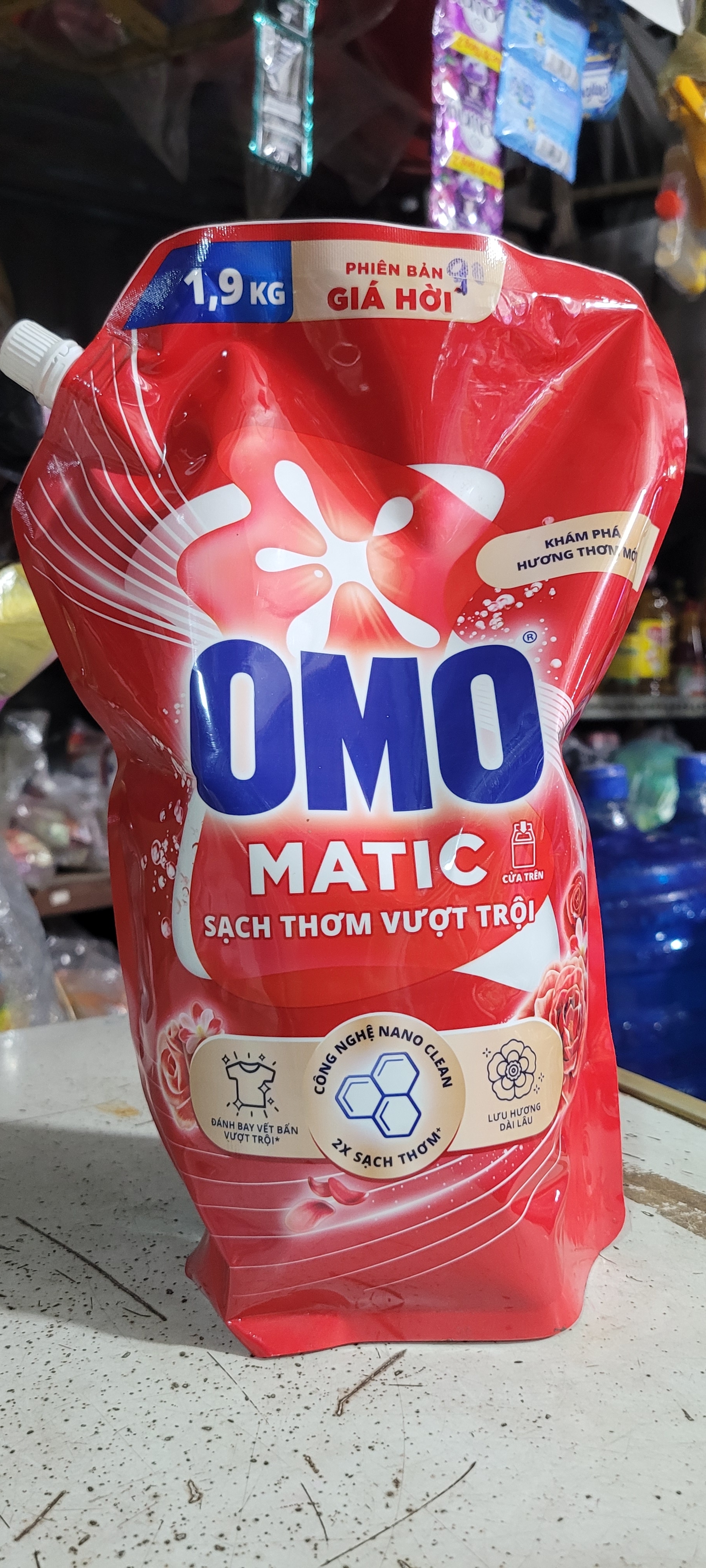 Nước giặt o mo matic
