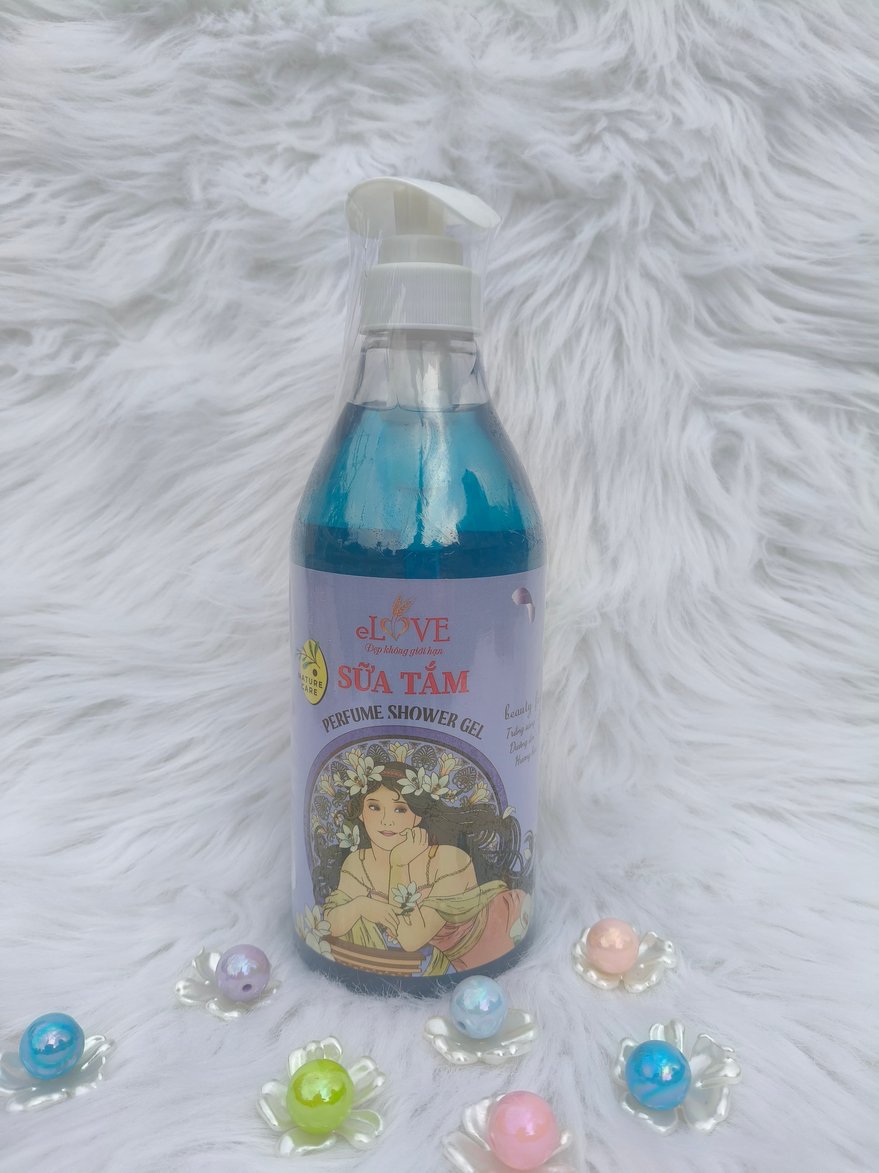 GEL  TẮM  eLOVE . Ferfume  Shower Gel. Màu Xanh Dương.