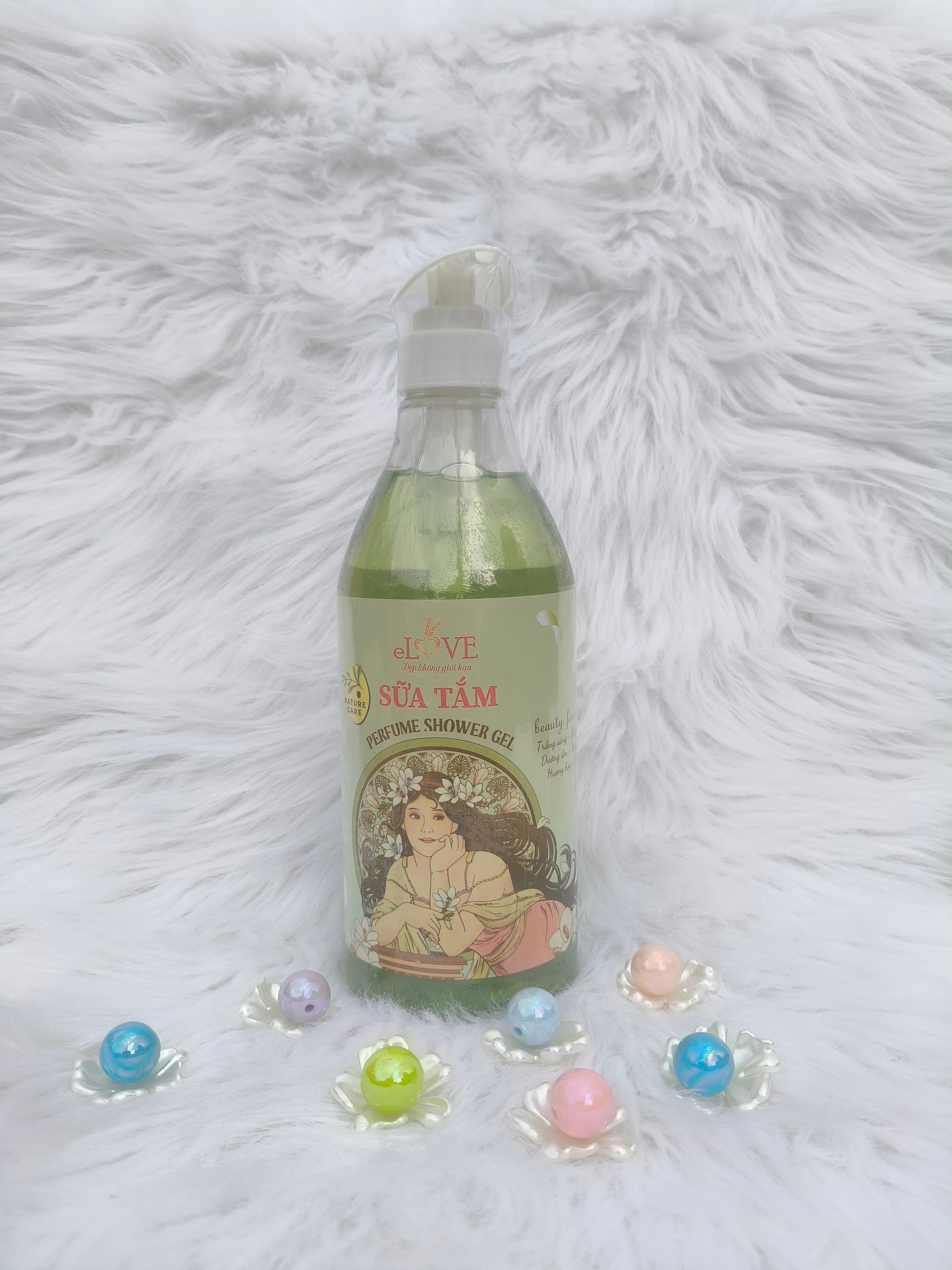 GEL TẮM  eLOVE Ferfume  Shower Gel. Màu Xanh Lá