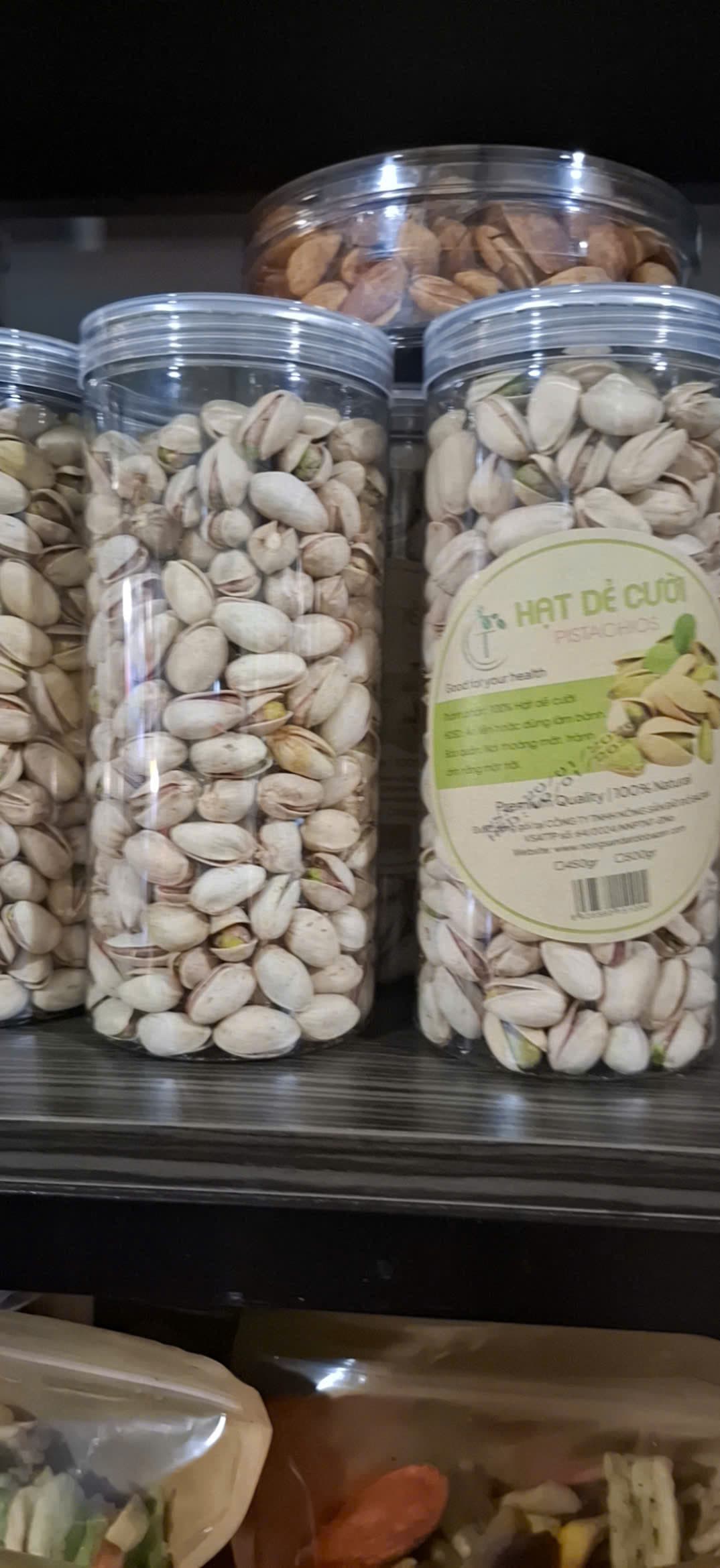 Combo –  Hạt Điều Xếp Hoa, Hạnh Nhân Rang Bơ,Hạt Dẻ. ảnh 2