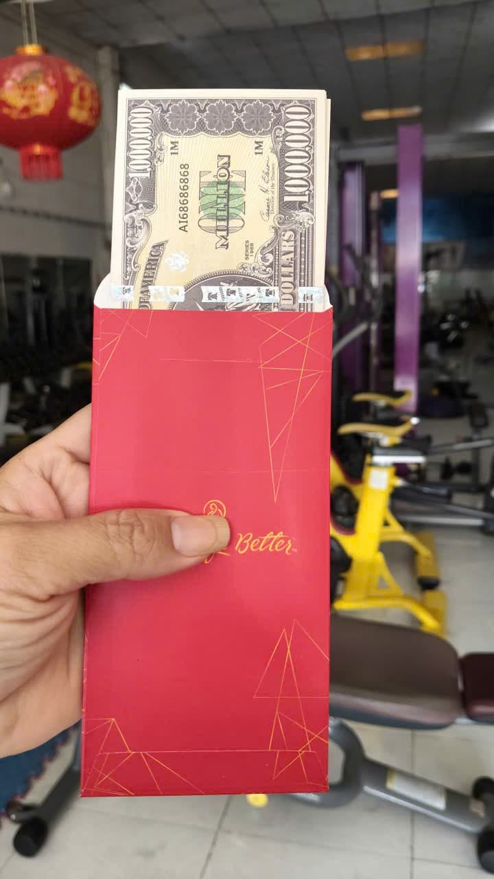 Phát lộc tờ tiền 1 triệu USD ảnh 3