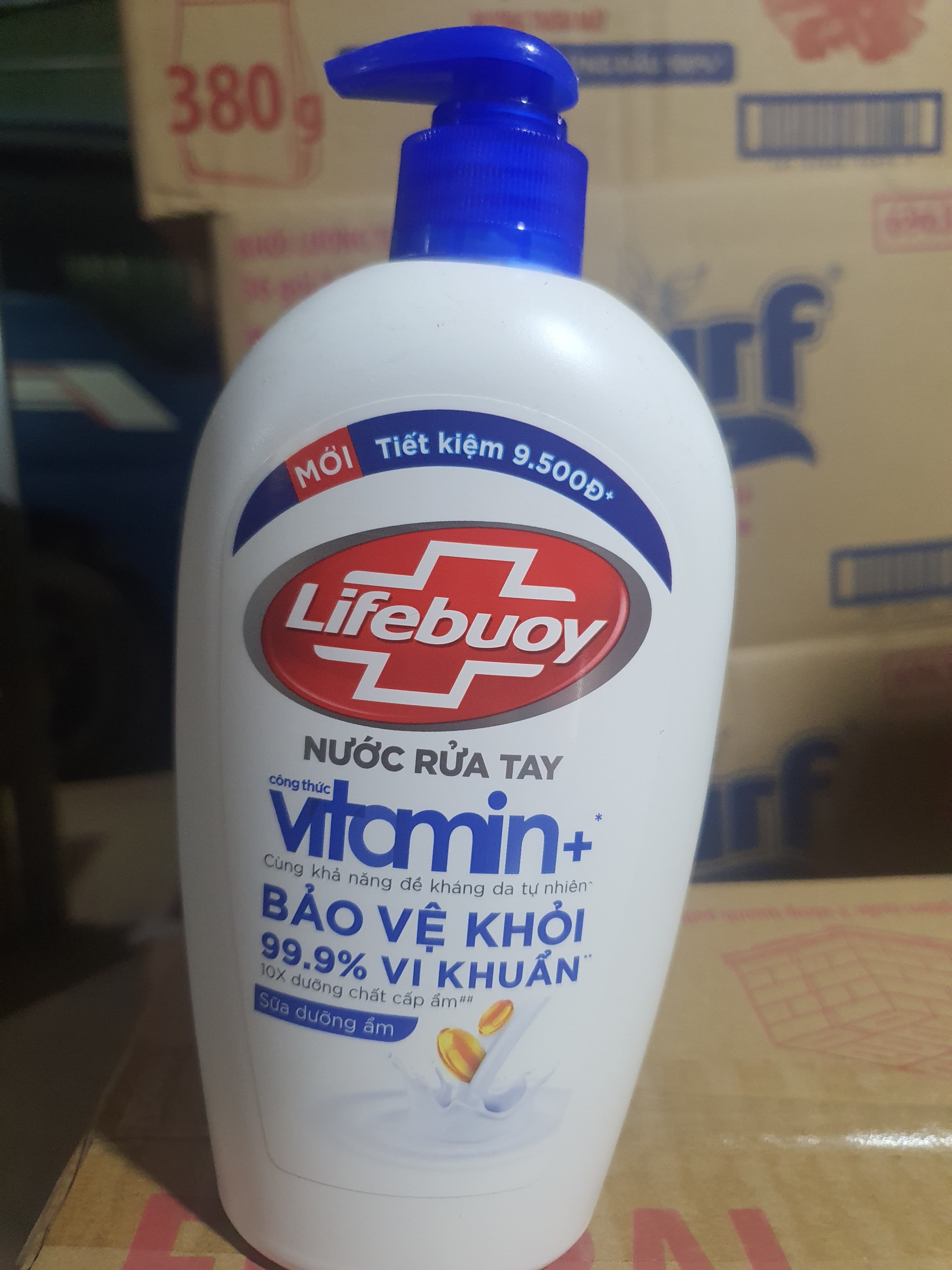 Nước Rửa Tay Lifebuoy Bảo Vệ Khỏi 99.9% Vi Khuẩn 180G