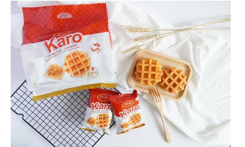 Bánh Karo Trứng Tươi Chà Bông Sợi Gà Bịch 6 Chiếc 156g
