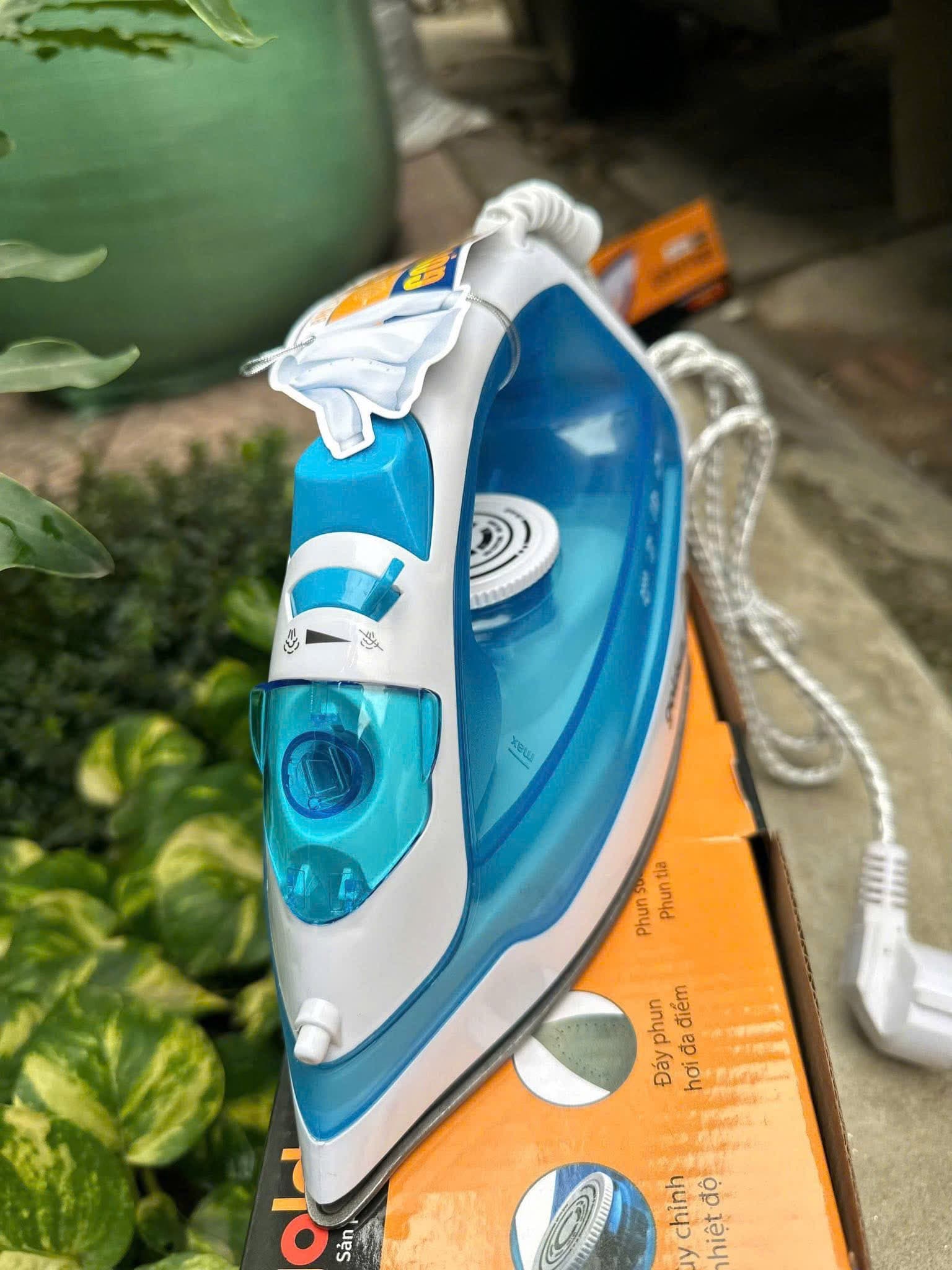 Bàn Là Hơi Goldsun 2303 ảnh 2