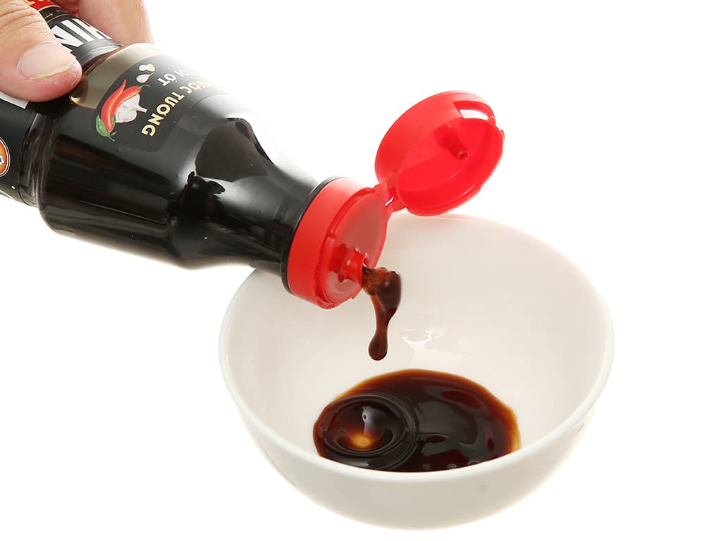 COMBO-4 CHAI NƯỚC TƯƠNG CHINSU TỎI ỚT-330ML ảnh 3