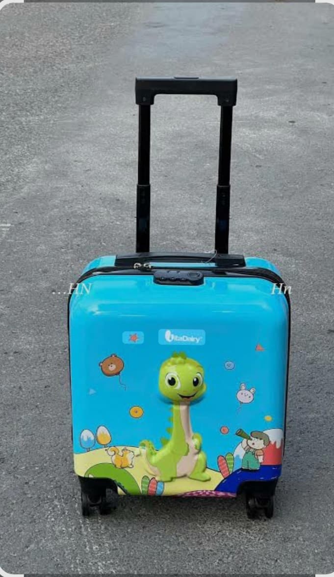 Vali kéo trẻ em 18 inch với họa tiết 3D hình khủng long